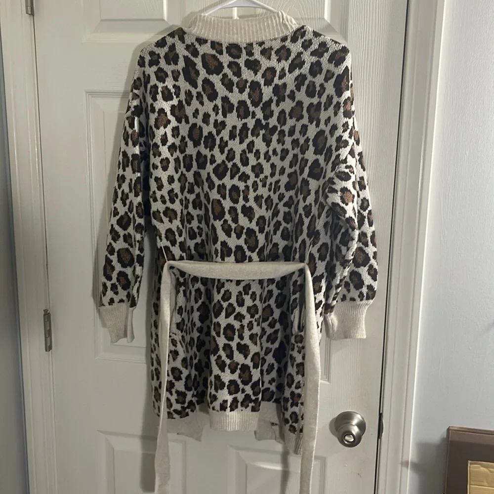 Time and Tru Women's belted sweater vest Size 4-6 - Picture 4 of 11